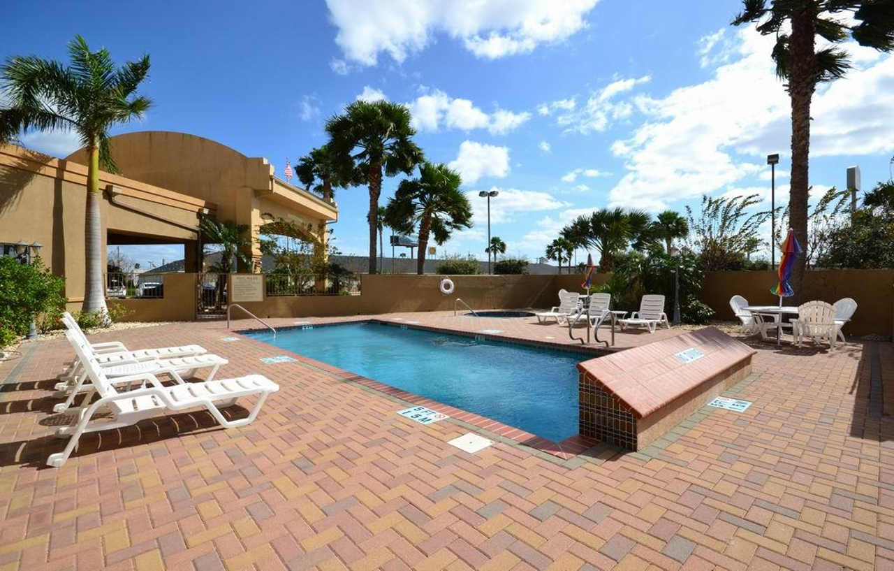 Best Western Casa Villa Suites Harlingen Kültér fotó